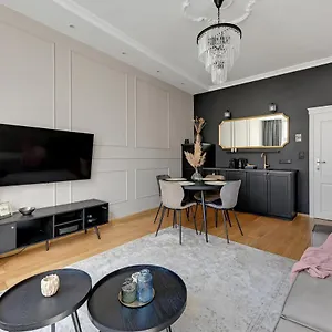  Apartment Old Town Ogarna Iv Glamour By Downtown Poland