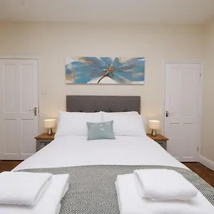  Holiday home The River Walk House United Kingdom